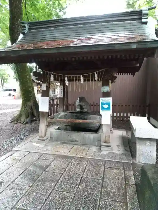 調神社の手水舎