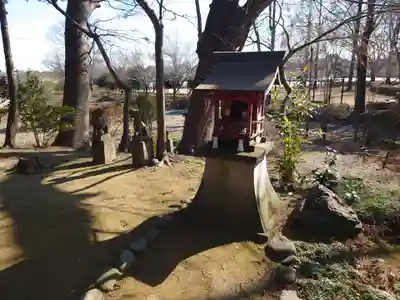 尾曳稲荷神社の末社・摂社