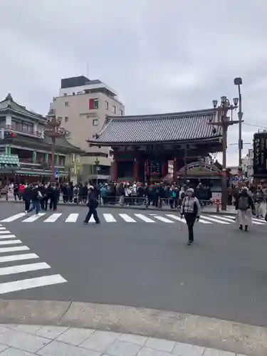 浅草寺の山門・神門