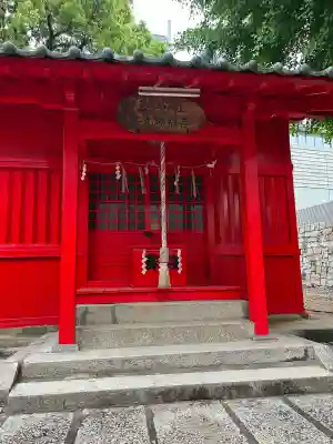 甚九郎稲荷神社の{uncategorized: "未分類", other: "その他", undefined: "問題あり", building: "その他建物", grave: "お墓", sacred_gate: "鳥居", guardian: "狛犬", statue: "像", buddha: "仏像", history: "歴史", nature: "自然", garden: "庭園", animal: "動物", pagoda: "塔", temizu: "手水舎", mountain_gate: "山門・神門", sanctuary: "本殿・本堂", subordinate: "末社・摂社", art: "芸術", scenery: "景色", jizo: "地蔵", ema: "絵馬", goshuin: "御朱印", omikuji: "おみくじ", items: "授与品その他", amulet: "お守り", goshuincho: "御朱印帳", eats: "食事", festival: "お祭り", votive_dance: "神楽", shichigosan: "七五三参", wedding: "結婚式", experience: "体験その他", initially: "初詣", around: "周辺", anti_infection: "感染症対策"}