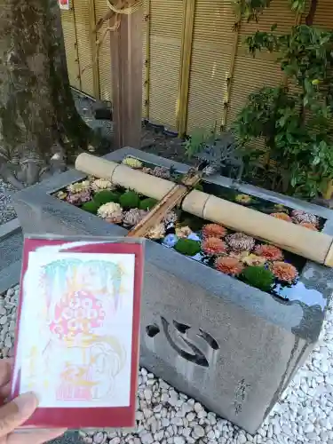 蛇窪神社の{uncategorized: "未分類", other: "その他", undefined: "問題あり", building: "その他建物", grave: "お墓", sacred_gate: "鳥居", guardian: "狛犬", statue: "像", buddha: "仏像", history: "歴史", nature: "自然", garden: "庭園", animal: "動物", pagoda: "塔", temizu: "手水舎", mountain_gate: "山門・神門", sanctuary: "本殿・本堂", subordinate: "末社・摂社", art: "芸術", scenery: "景色", jizo: "地蔵", ema: "絵馬", goshuin: "御朱印", omikuji: "おみくじ", items: "授与品その他", amulet: "お守り", goshuincho: "御朱印帳", eats: "食事", festival: "お祭り", votive_dance: "神楽", shichigosan: "七五三参", wedding: "結婚式", experience: "体験その他", initially: "初詣", around: "周辺", anti_infection: "感染症対策"}