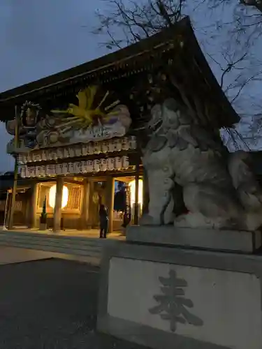 寒川神社の狛犬