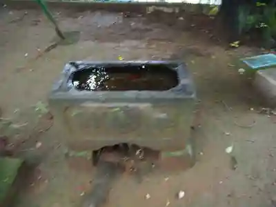 稲荷神社の手水舎