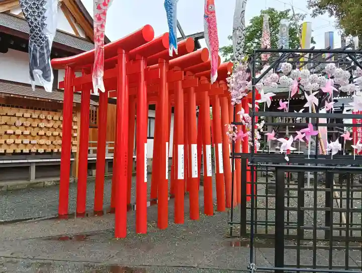 相模原氷川神社の{uncategorized: "未分類", other: "その他", undefined: "問題あり", building: "その他建物", grave: "お墓", sacred_gate: "鳥居", guardian: "狛犬", statue: "像", buddha: "仏像", history: "歴史", nature: "自然", garden: "庭園", animal: "動物", pagoda: "塔", temizu: "手水舎", mountain_gate: "山門・神門", sanctuary: "本殿・本堂", subordinate: "末社・摂社", art: "芸術", scenery: "景色", jizo: "地蔵", ema: "絵馬", goshuin: "御朱印", omikuji: "おみくじ", items: "授与品その他", amulet: "お守り", goshuincho: "御朱印帳", eats: "食事", festival: "お祭り", votive_dance: "神楽", shichigosan: "七五三参", wedding: "結婚式", experience: "体験その他", initially: "初詣", around: "周辺", anti_infection: "感染症対策"}