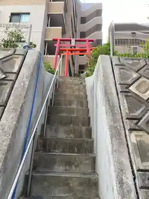 光満稲荷神社の鳥居