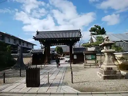 壬生寺の山門・神門