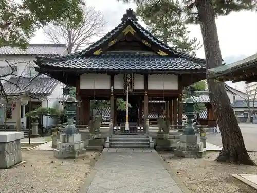 八幡神社の本殿・本堂