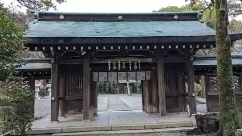 山内神社の山門・神門