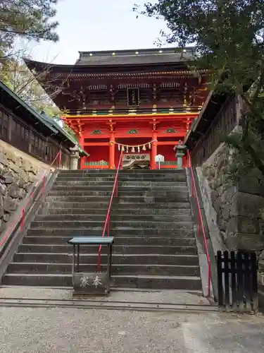 六所神社の山門・神門