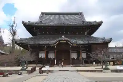 本山専修寺の本殿・本堂