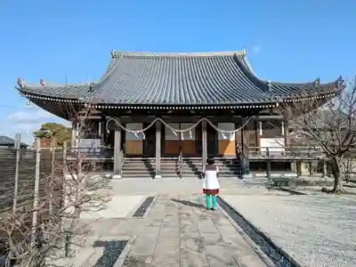 西本徳寺の本殿