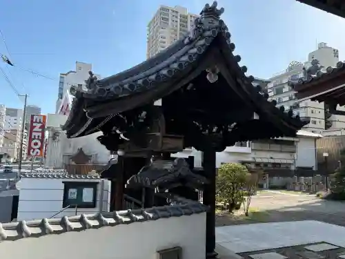 専念寺の{uncategorized: "未分類", other: "その他", undefined: "問題あり", building: "その他建物", grave: "お墓", sacred_gate: "鳥居", guardian: "狛犬", statue: "像", buddha: "仏像", history: "歴史", nature: "自然", garden: "庭園", animal: "動物", pagoda: "塔", temizu: "手水舎", mountain_gate: "山門・神門", sanctuary: "本殿・本堂", subordinate: "末社・摂社", art: "芸術", scenery: "景色", jizo: "地蔵", ema: "絵馬", goshuin: "御朱印", omikuji: "おみくじ", items: "授与品その他", amulet: "お守り", goshuincho: "御朱印帳", eats: "食事", festival: "お祭り", votive_dance: "神楽", shichigosan: "七五三参", wedding: "結婚式", experience: "体験その他", initially: "初詣", around: "周辺", anti_infection: "感染症対策"}