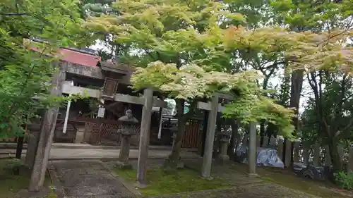 新日吉神宮の末社