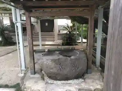 十輪院の手水舎