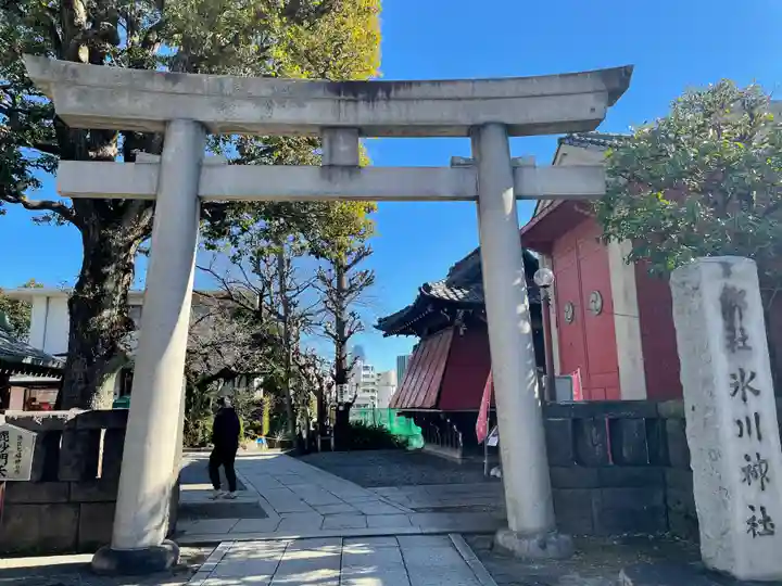 麻布氷川神社の鳥居