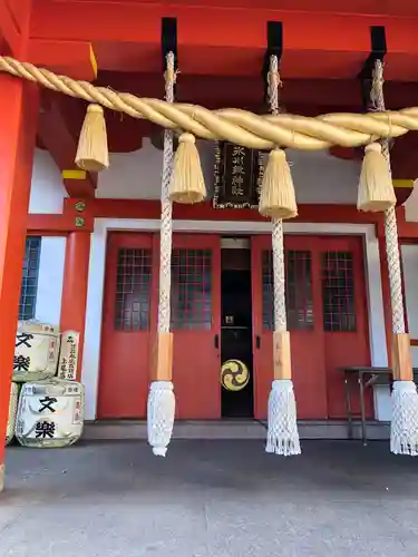 氷川鍬神社の本殿