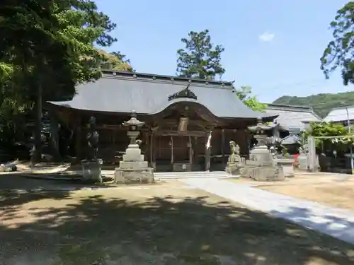 一宮神社の本殿・本堂
