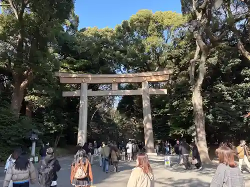 明治神宮の{uncategorized: "未分類", other: "その他", undefined: "問題あり", building: "その他建物", grave: "お墓", sacred_gate: "鳥居", guardian: "狛犬", statue: "像", buddha: "仏像", history: "歴史", nature: "自然", garden: "庭園", animal: "動物", pagoda: "塔", temizu: "手水舎", mountain_gate: "山門・神門", sanctuary: "本殿・本堂", subordinate: "末社・摂社", art: "芸術", scenery: "景色", jizo: "地蔵", ema: "絵馬", goshuin: "御朱印", omikuji: "おみくじ", items: "授与品その他", amulet: "お守り", goshuincho: "御朱印帳", eats: "食事", festival: "お祭り", votive_dance: "神楽", shichigosan: "七五三参", wedding: "結婚式", experience: "体験その他", initially: "初詣", around: "周辺", anti_infection: "感染症対策"}
