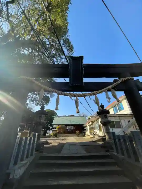 生麦杉山神社の{uncategorized: "未分類", other: "その他", undefined: "問題あり", building: "その他建物", grave: "お墓", sacred_gate: "鳥居", guardian: "狛犬", statue: "像", buddha: "仏像", history: "歴史", nature: "自然", garden: "庭園", animal: "動物", pagoda: "塔", temizu: "手水舎", mountain_gate: "山門・神門", sanctuary: "本殿・本堂", subordinate: "末社・摂社", art: "芸術", scenery: "景色", jizo: "地蔵", ema: "絵馬", goshuin: "御朱印", omikuji: "おみくじ", items: "授与品その他", amulet: "お守り", goshuincho: "御朱印帳", eats: "食事", festival: "お祭り", votive_dance: "神楽", shichigosan: "七五三参", wedding: "結婚式", experience: "体験その他", initially: "初詣", around: "周辺", anti_infection: "感染症対策"}