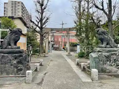 河原町稲荷神社の{uncategorized: "未分類", other: "その他", undefined: "問題あり", building: "その他建物", grave: "お墓", sacred_gate: "鳥居", guardian: "狛犬", statue: "像", buddha: "仏像", history: "歴史", nature: "自然", garden: "庭園", animal: "動物", pagoda: "塔", temizu: "手水舎", mountain_gate: "山門・神門", sanctuary: "本殿・本堂", subordinate: "末社・摂社", art: "芸術", scenery: "景色", jizo: "地蔵", ema: "絵馬", goshuin: "御朱印", omikuji: "おみくじ", items: "授与品その他", amulet: "お守り", goshuincho: "御朱印帳", eats: "食事", festival: "お祭り", votive_dance: "神楽", shichigosan: "七五三参", wedding: "結婚式", experience: "体験その他", initially: "初詣", around: "周辺", anti_infection: "感染症対策"}