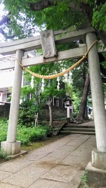 下高井戸八幡神社の鳥居