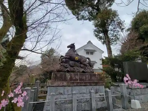 針綱神社の狛犬