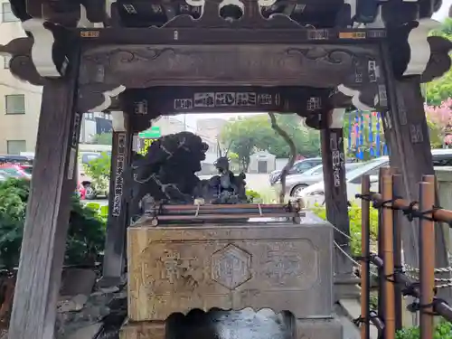 白山神社の手水