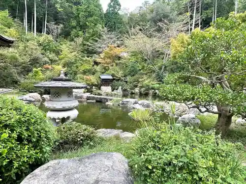 善水寺の庭園