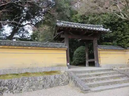 秋篠寺の山門・神門