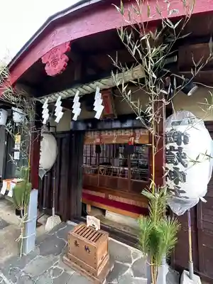 横浜御嶽神社の本殿・本堂