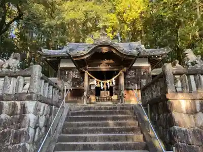 八王子神社の本殿・本堂