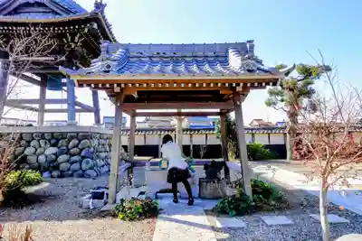 願証寺の手水舎