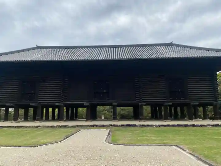 杉本神社(正倉院境内社)の{uncategorized: "未分類", other: "その他", undefined: "問題あり", building: "その他建物", grave: "お墓", sacred_gate: "鳥居", guardian: "狛犬", statue: "像", buddha: "仏像", history: "歴史", nature: "自然", garden: "庭園", animal: "動物", pagoda: "塔", temizu: "手水舎", mountain_gate: "山門・神門", sanctuary: "本殿・本堂", subordinate: "末社・摂社", art: "芸術", scenery: "景色", jizo: "地蔵", ema: "絵馬", goshuin: "御朱印", omikuji: "おみくじ", items: "授与品その他", amulet: "お守り", goshuincho: "御朱印帳", eats: "食事", festival: "お祭り", votive_dance: "神楽", shichigosan: "七五三参", wedding: "結婚式", experience: "体験その他", initially: "初詣", around: "周辺", anti_infection: "感染症対策"}