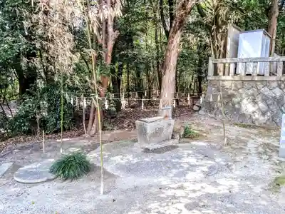 樹木神社の手水舎