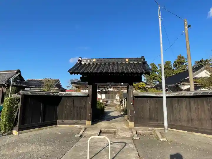 清流山 洞泉寺の山門・神門