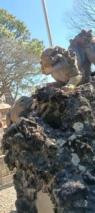 前原御嶽神社の{uncategorized: "未分類", other: "その他", undefined: "問題あり", building: "その他建物", grave: "お墓", sacred_gate: "鳥居", guardian: "狛犬", statue: "像", buddha: "仏像", history: "歴史", nature: "自然", garden: "庭園", animal: "動物", pagoda: "塔", temizu: "手水舎", mountain_gate: "山門・神門", sanctuary: "本殿・本堂", subordinate: "末社・摂社", art: "芸術", scenery: "景色", jizo: "地蔵", ema: "絵馬", goshuin: "御朱印", omikuji: "おみくじ", items: "授与品その他", amulet: "お守り", goshuincho: "御朱印帳", eats: "食事", festival: "お祭り", votive_dance: "神楽", shichigosan: "七五三参", wedding: "結婚式", experience: "体験その他", initially: "初詣", around: "周辺", anti_infection: "感染症対策"}