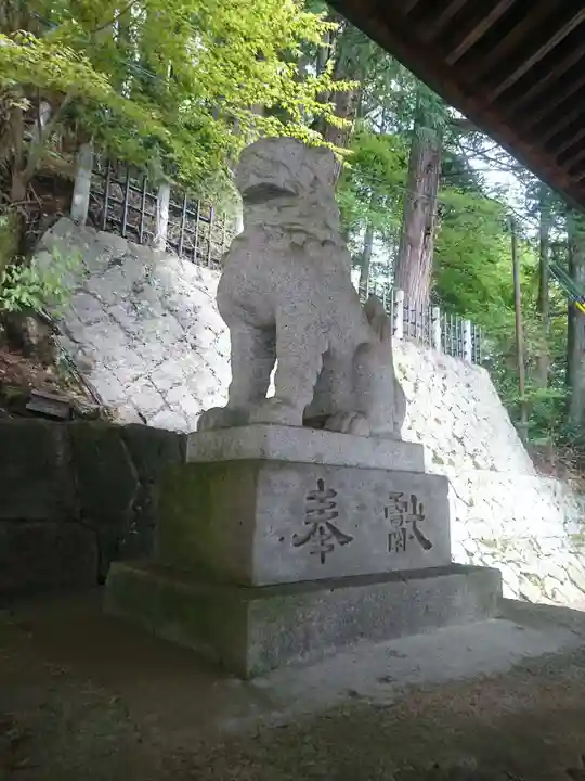 櫻山八幡宮の狛犬