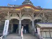 誕生寺の本殿・本堂