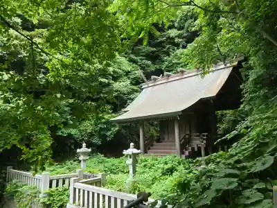 甘縄神明神社（甘縄神明宮）の{uncategorized: "未分類", other: "その他", undefined: "問題あり", building: "その他建物", grave: "お墓", sacred_gate: "鳥居", guardian: "狛犬", statue: "像", buddha: "仏像", history: "歴史", nature: "自然", garden: "庭園", animal: "動物", pagoda: "塔", temizu: "手水舎", mountain_gate: "山門・神門", sanctuary: "本殿・本堂", subordinate: "末社・摂社", art: "芸術", scenery: "景色", jizo: "地蔵", ema: "絵馬", goshuin: "御朱印", omikuji: "おみくじ", items: "授与品その他", amulet: "お守り", goshuincho: "御朱印帳", eats: "食事", festival: "お祭り", votive_dance: "神楽", shichigosan: "七五三参", wedding: "結婚式", experience: "体験その他", initially: "初詣", around: "周辺", anti_infection: "感染症対策"}