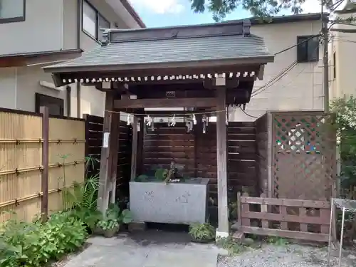 鎮守氷川神社の手水