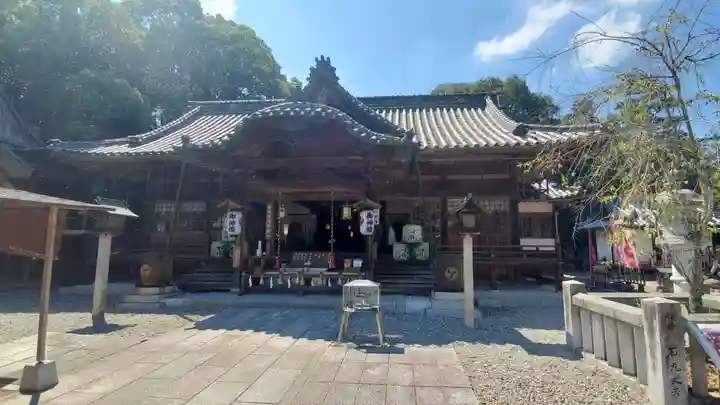 冠纓神社の本殿・本堂
