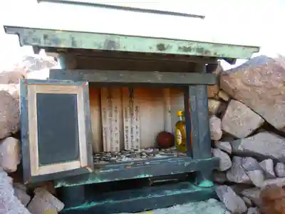 祠（大雪神社奥の院）(北海道)