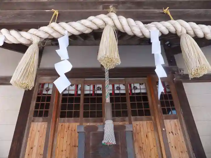朝里神社の本殿・本堂