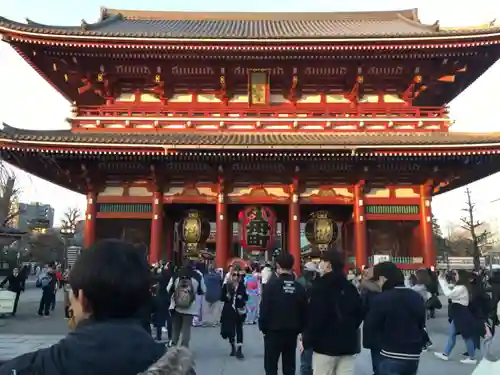 浅草寺の山門