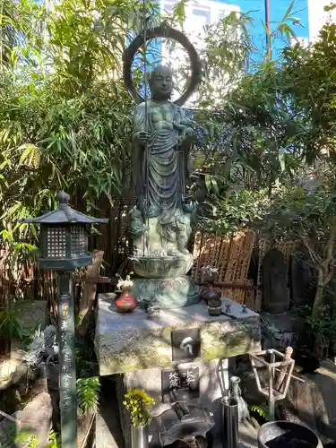 玉眞院玉川大師の地蔵