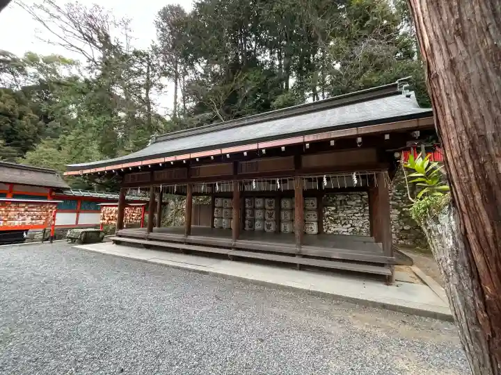 吉田神社の{uncategorized: "未分類", other: "その他", undefined: "問題あり", building: "その他建物", grave: "お墓", sacred_gate: "鳥居", guardian: "狛犬", statue: "像", buddha: "仏像", history: "歴史", nature: "自然", garden: "庭園", animal: "動物", pagoda: "塔", temizu: "手水舎", mountain_gate: "山門・神門", sanctuary: "本殿・本堂", subordinate: "末社・摂社", art: "芸術", scenery: "景色", jizo: "地蔵", ema: "絵馬", goshuin: "御朱印", omikuji: "おみくじ", items: "授与品その他", amulet: "お守り", goshuincho: "御朱印帳", eats: "食事", festival: "お祭り", votive_dance: "神楽", shichigosan: "七五三参", wedding: "結婚式", experience: "体験その他", initially: "初詣", around: "周辺", anti_infection: "感染症対策"}