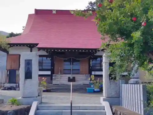 伊勢原 法泉寺の本殿・本堂