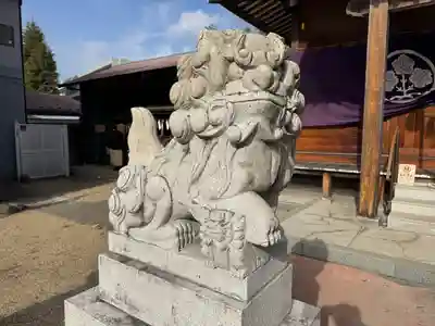 諏訪神社の狛犬