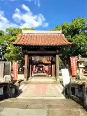 香椎神社の山門