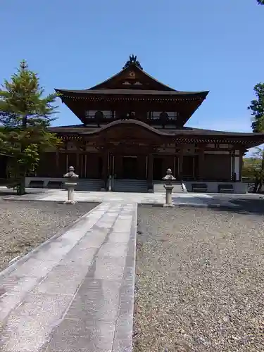 誕生寺の本殿